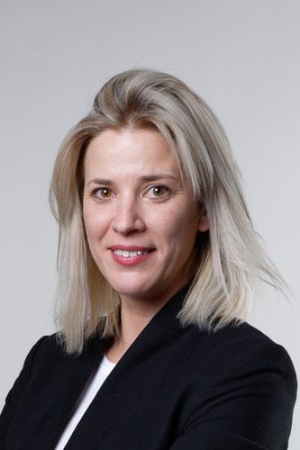 valdmanova2025